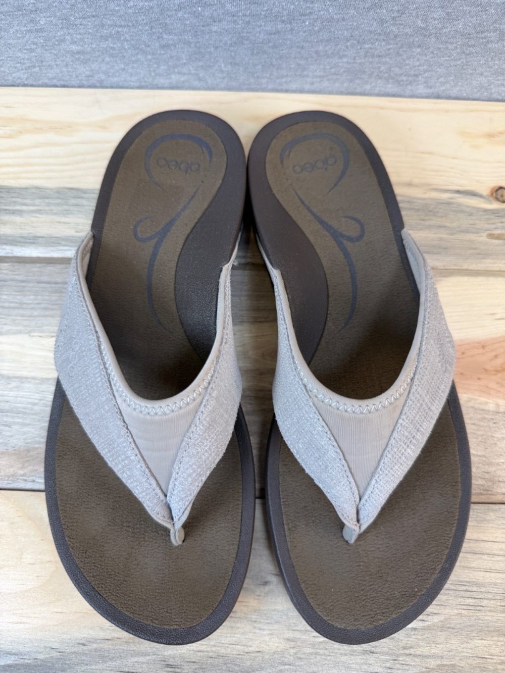 Abeo Leather Flip Flops Thong light Gray Sandals Womens Size 8 Great Condition! - Picture 2 of 15